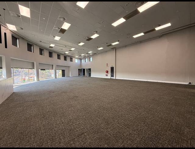 1,481M² OFFICE TO LET IN PARKTOWN
